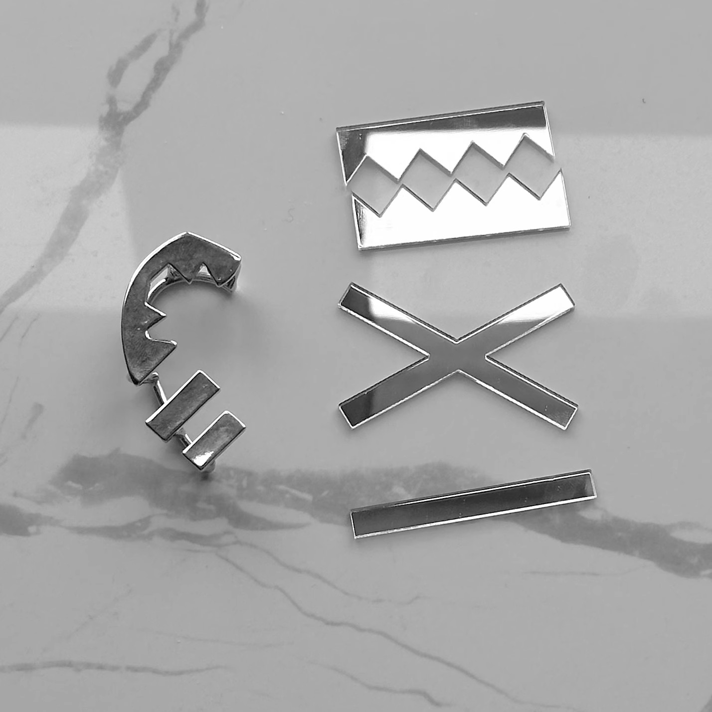 エレンジョーコスプレウィッグヘアピンイヤリングゲーム Zen - Men Accessories Earrings のレビューと価格