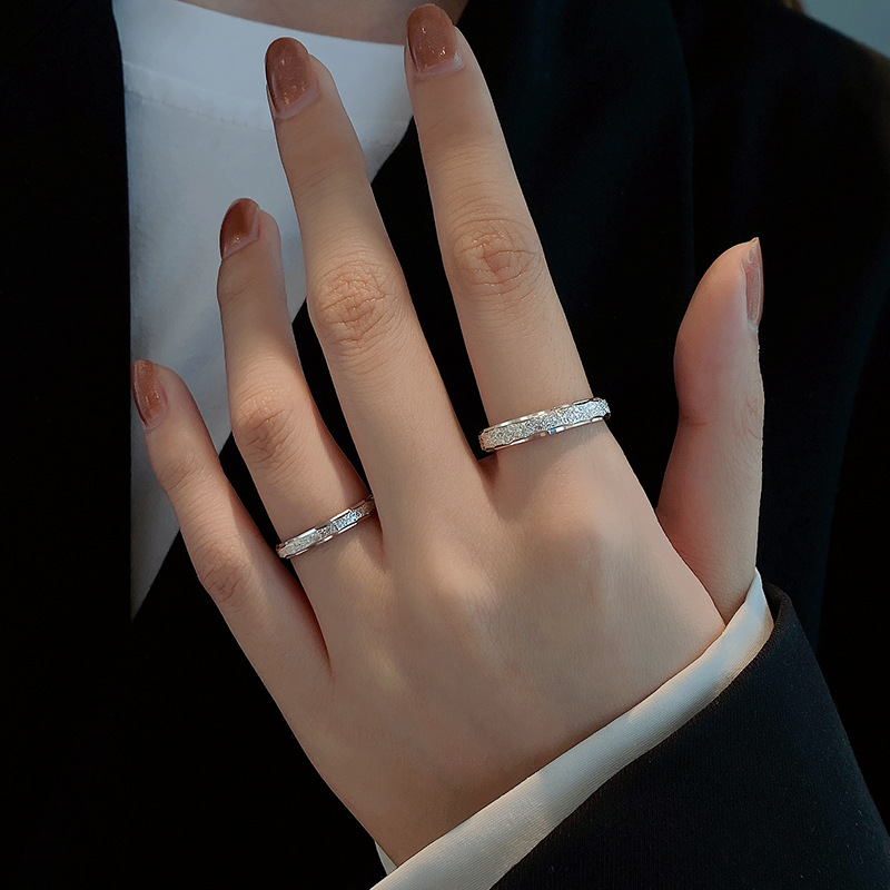 男性と女性のための本物のシルバーカップルリング,オープンで調 - Men'S Accessories Hand Bands のレビューと価格